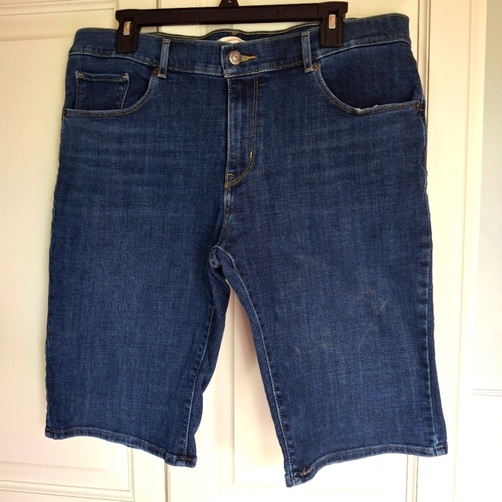 Levi's Women's Blue Denim Bermudas